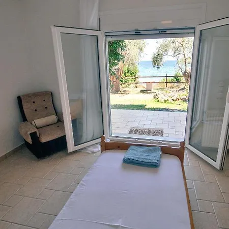 Apartament Nies Sourpi