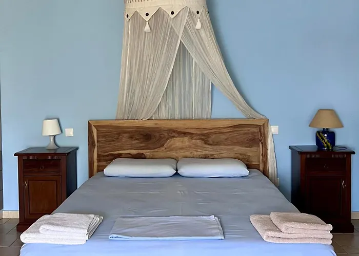 Apartment Nies Sourpi